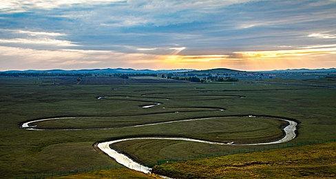 次世代主机价格战打响？ 据称PS6价格仅为下一代Xbox的一半